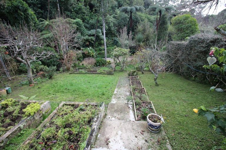 Photo of property in 40 Woodland Road, Johnsonville, Wellington, 6037