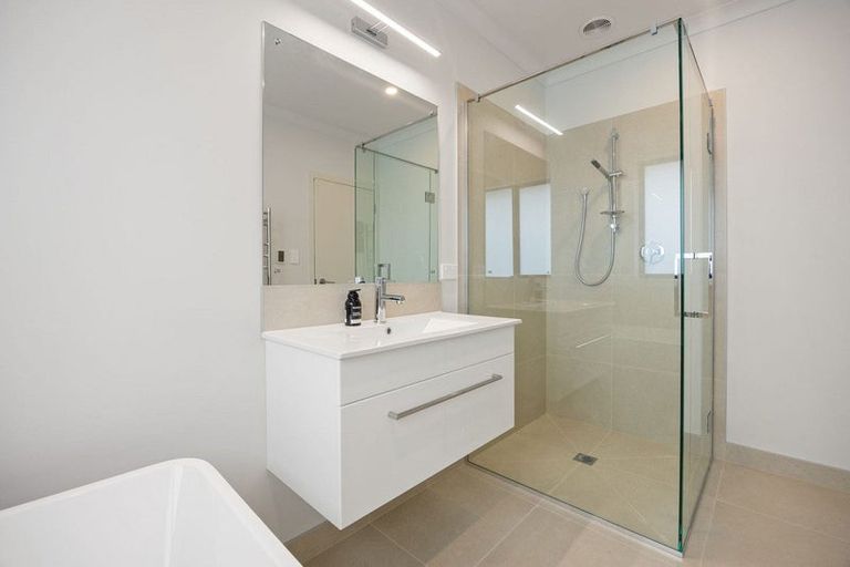 Photo of property in 44 Norfolk Drive, Cambridge, 3434