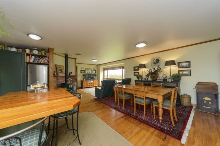 Photo of property in 1911 Makino Road, Halcombe, Feilding, 4779