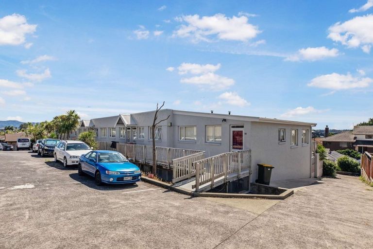 Photo of property in 15/242 Great North Road, Henderson, Auckland, 0612