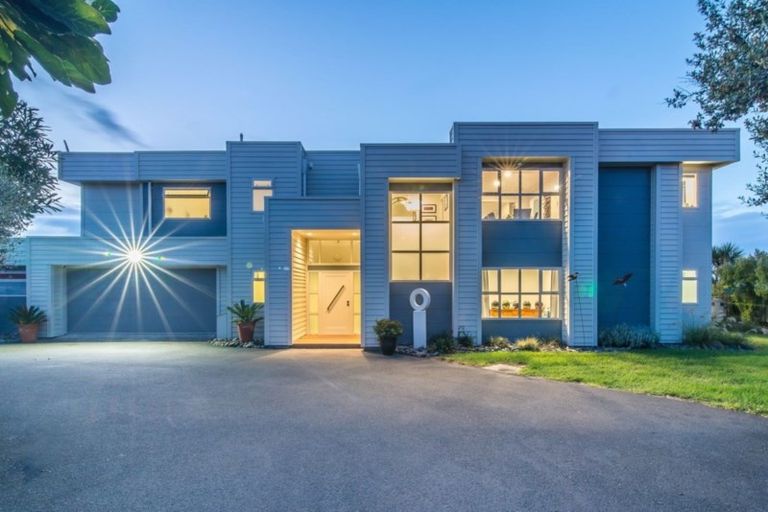 Photo of property in 9 Kotuku Drive, Paraparaumu Beach, Paraparaumu, 5032