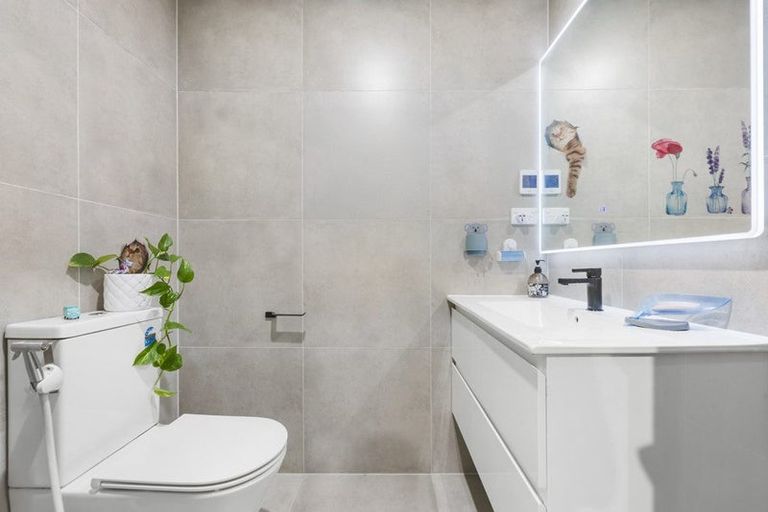 Photo of property in 4/143 Portage Road, New Lynn, Auckland, 0600