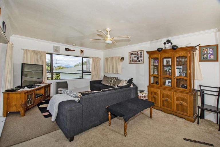 Photo of property in 5 Hinemoa Street, Onerahi, Whangarei, 0110
