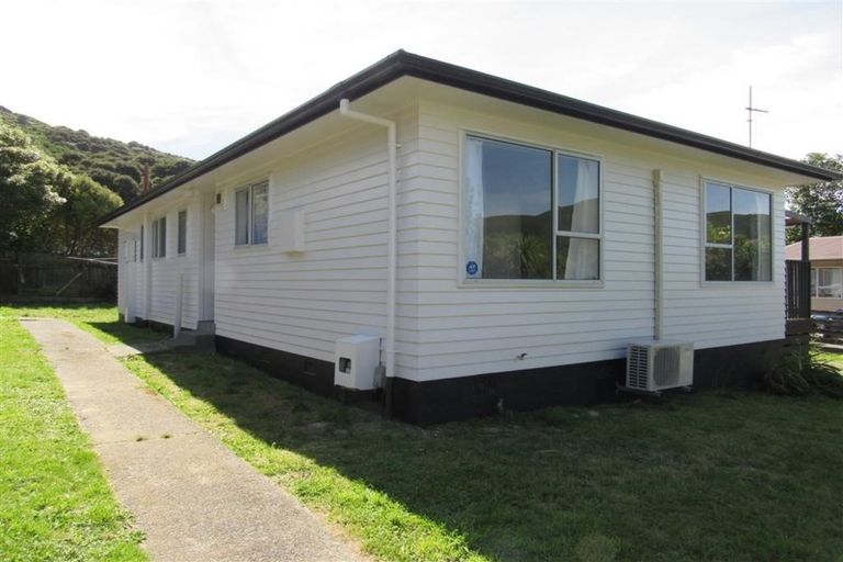 Photo of property in 12 Kendal Grove, Wainuiomata, Lower Hutt, 5014