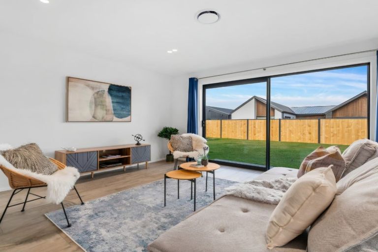 Photo of property in 53 Longview Drive, Lake Hawea, 9382