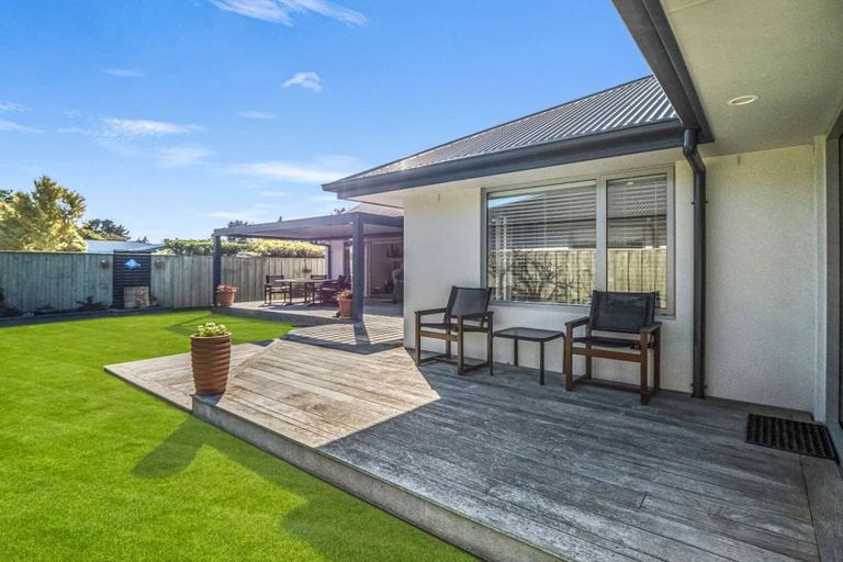 Photo of property in 2 Awa Place, Rangiora, 7400