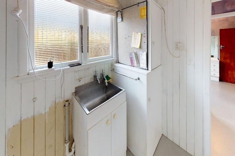 Photo of property in 261 Victoria Avenue, Hokowhitu, Palmerston North, 4410