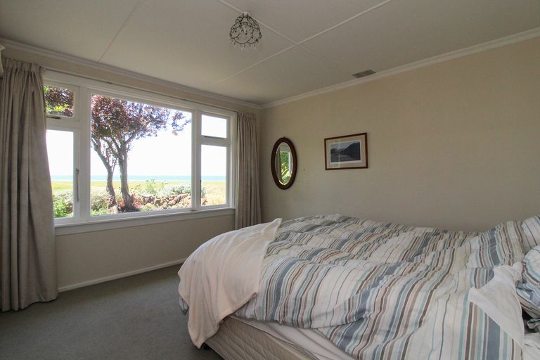 Photo of property in 726 Beach Road, Kakanui, Oamaru, 9495
