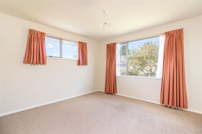 Photo of property in 15 Strathean Avenue, Avonhead, Christchurch, 8042