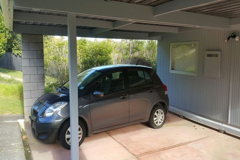 Photo of property in 2/16 Shanaway Rise, Hillcrest, Auckland, 0627