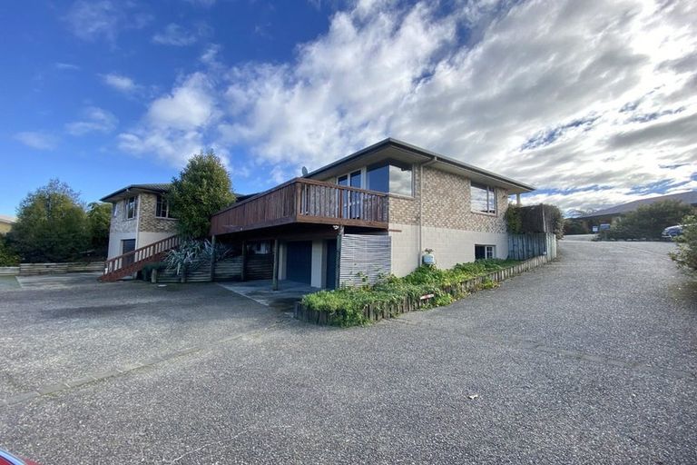 Photo of property in 10 Coutts Place, Mapua, 7005