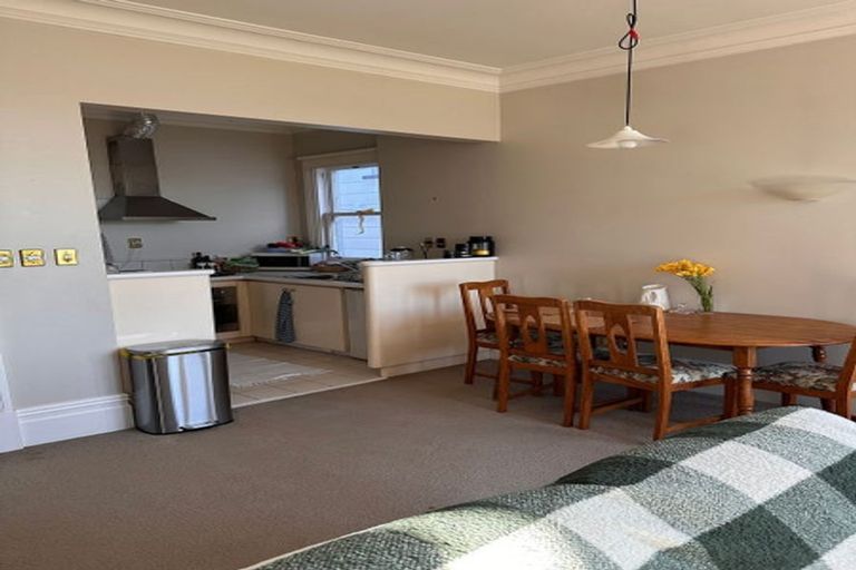 Photo of property in 2/248 The Terrace, Wellington Central, Wellington, 6011