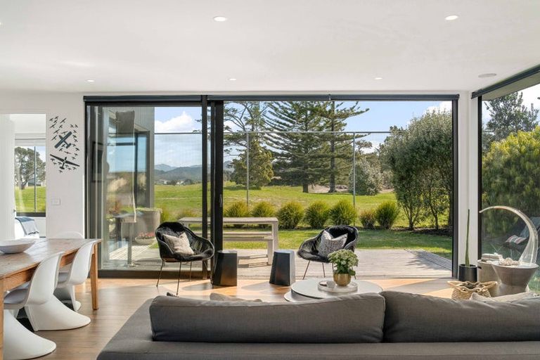 Photo of property in 33 Oceanair Drive, Pauanui, Hikuai, 3579