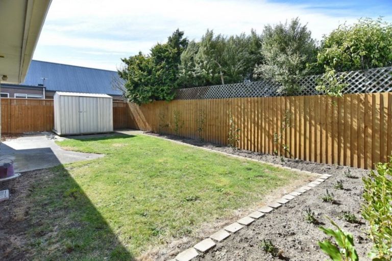 Photo of property in 1/52 Stillwater Avenue, Burwood, Christchurch, 8083
