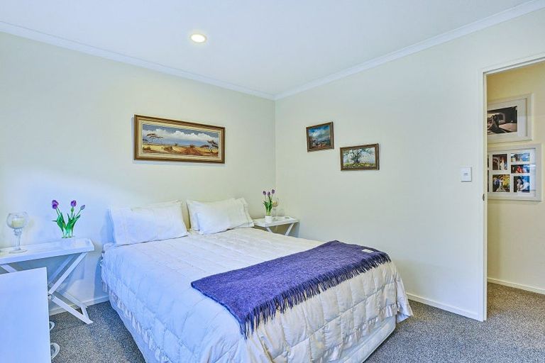 Photo of property in 10 Park Lane, Greenmeadows, Napier, 4112