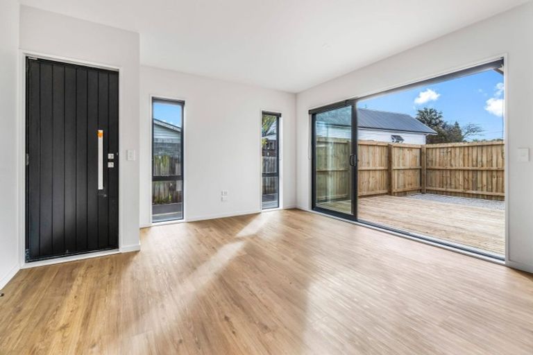 Photo of property in 3/21 Quinns Road, Shirley, Christchurch, 8013