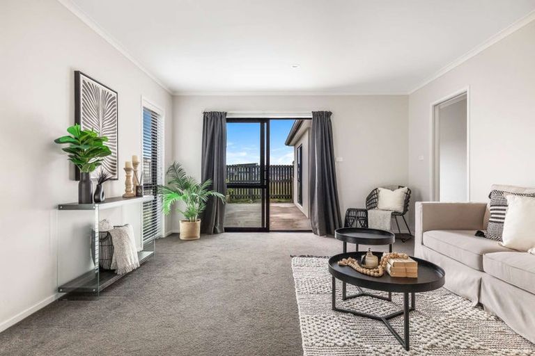 Photo of property in 34 Marion Crescent, Papamoa Beach, Papamoa, 3118