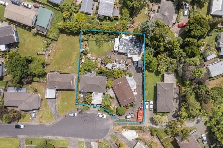 Photo of property in 8 Kilcar Place, Massey, Auckland, 0614