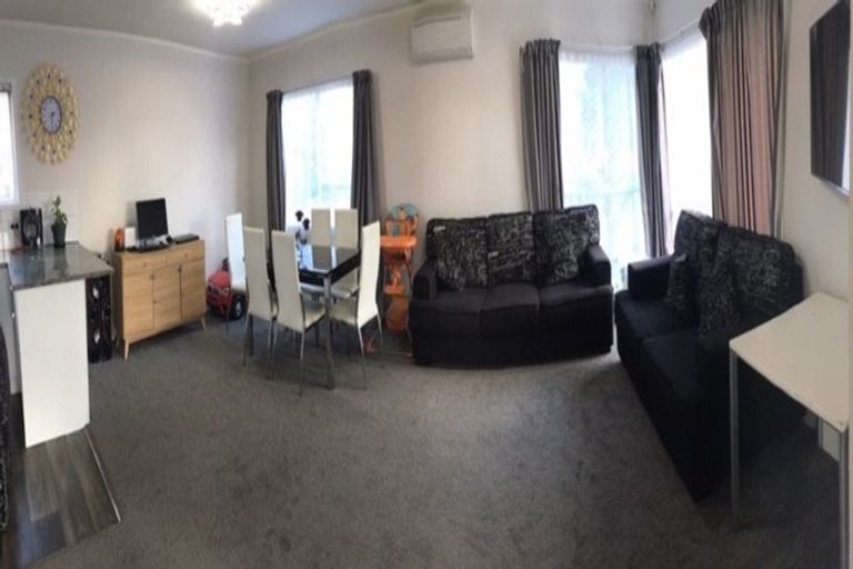 Photo of property in 55 Moncrieff Avenue, Clendon Park, Auckland, 2103