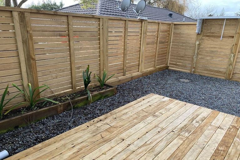 Photo of property in 14 Panga Place, Henderson, Auckland, 0612