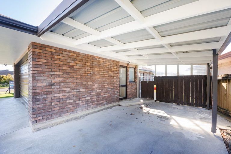 Photo of property in 44 Chippendale Crescent, Highbury, Palmerston North, 4412