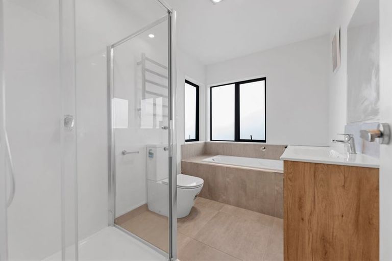 Photo of property in 35 Sapwood Crescent, Takanini, 2110