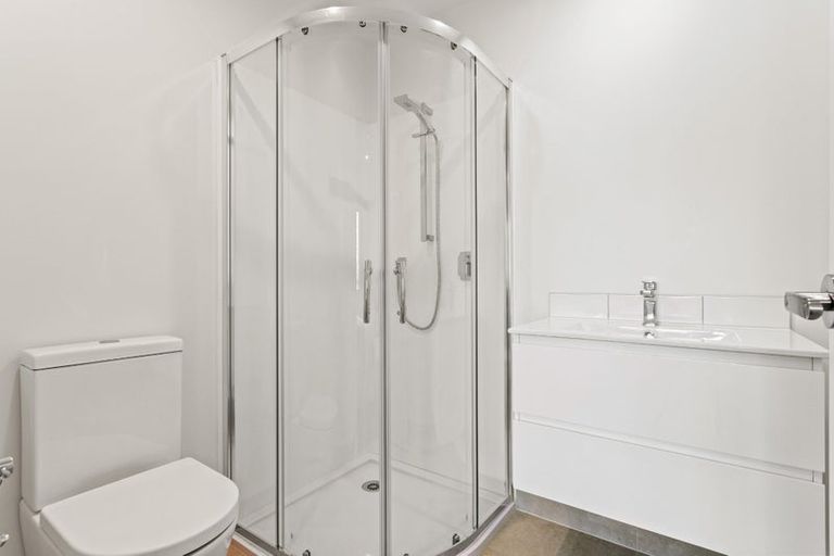 Photo of property in 11 Meg Lane, Glen Eden, Auckland, 0602