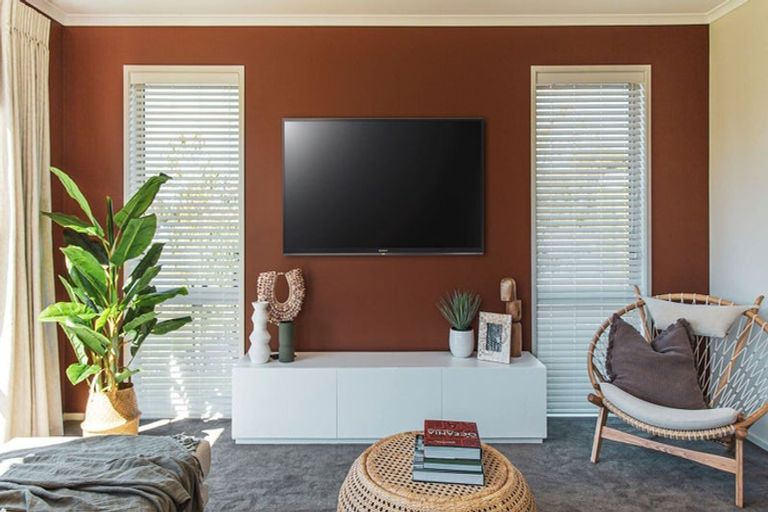 Photo of property in 4 Panui Avenue, Helensville, 0800