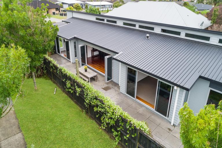 Photo of property in 13 Ploughmans Avenue, Pukekohe, 2120