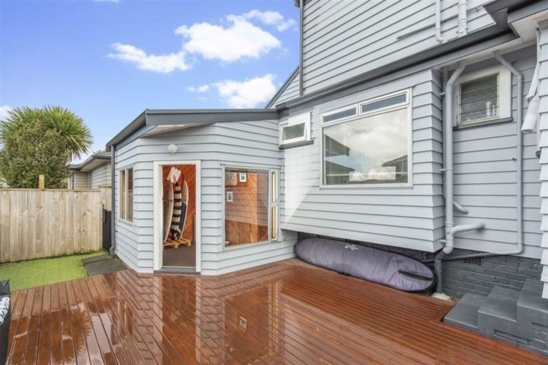 Photo of property in 3 Crompton Road, Massey, Auckland, 0614