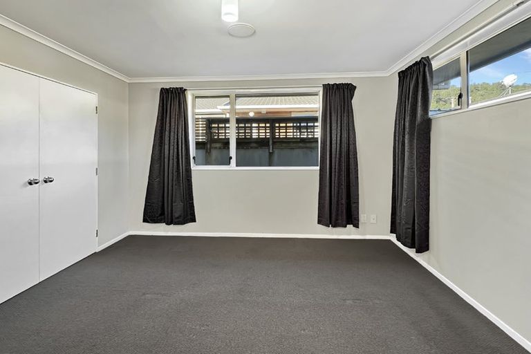 Photo of property in 2/34 Montgomery Street, Stokes Valley, Lower Hutt, 5019