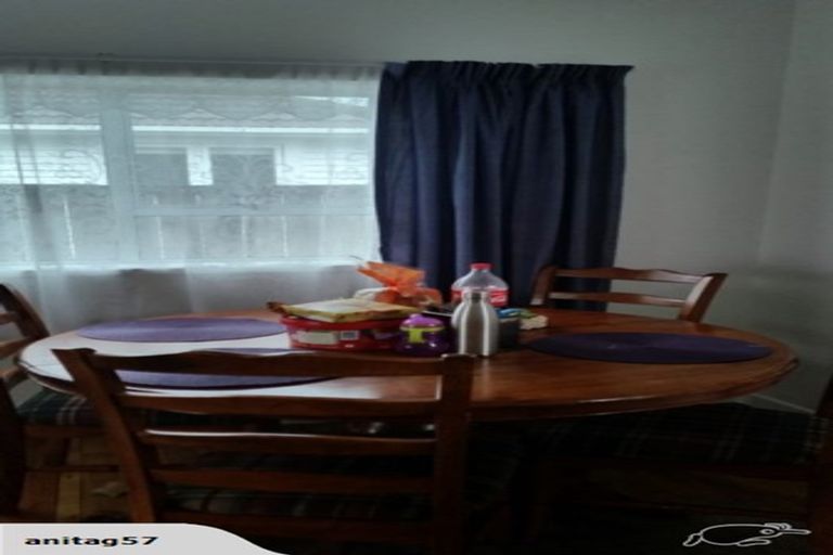 Photo of property in 1/127 Portage Road, New Lynn, Auckland, 0600