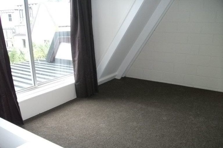 Photo of property in Sherwood Mews, 28v Bidwill Street, Mount Cook, Wellington, 6021