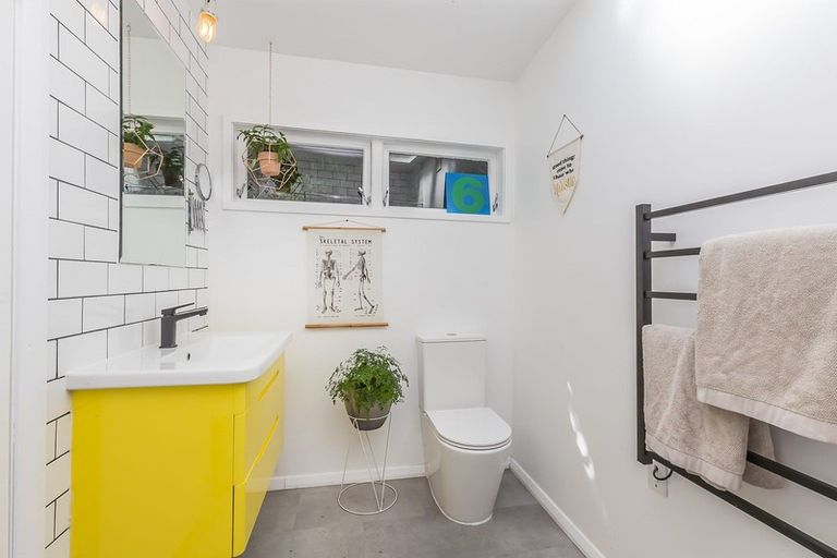 Photo of property in 31 Mornington Road, Brooklyn, Wellington, 6021