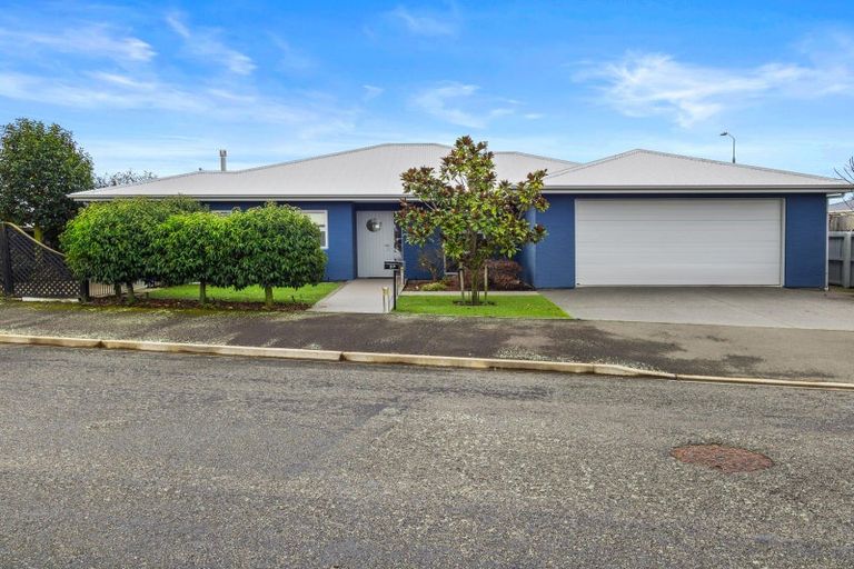 Photo of property in 12 Burnett Street, Ashburton, 7700