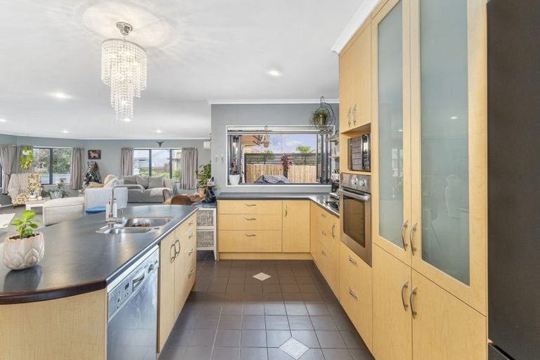 Photo of property in 1 Heritage Close, Whitianga, 3510