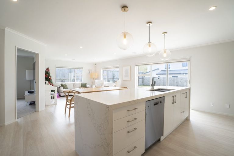 Photo of property in 53 Atherton Terrace, Churton Park, Wellington, 6037