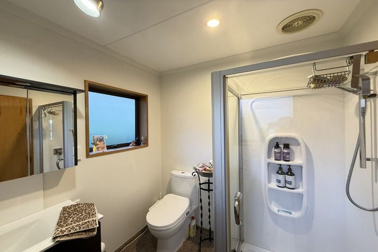 Photo of property in 1/56 Balmoral Lane, Redcliffs, Christchurch, 8081