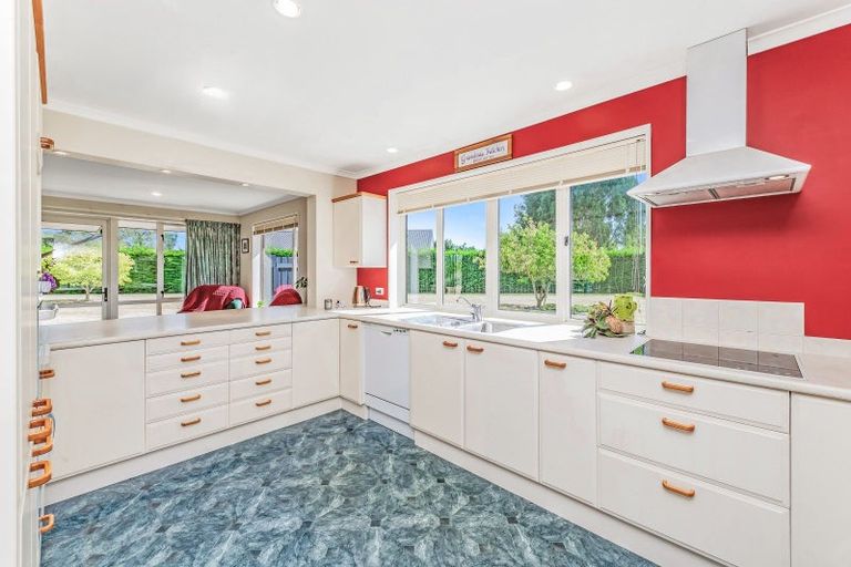 Photo of property in 21 Churchlea Place, Darfield, 7510