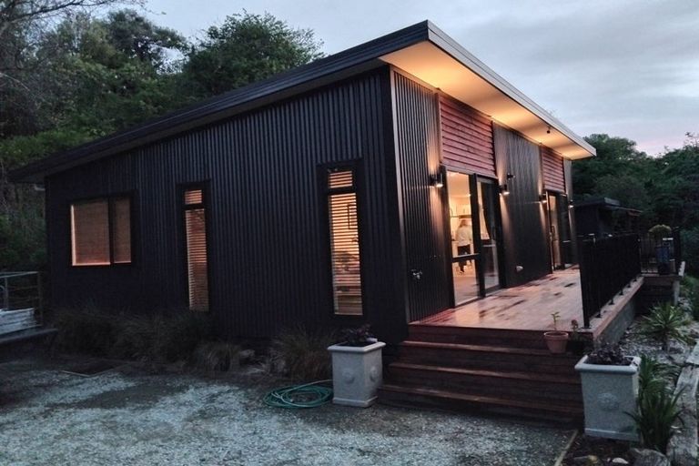 Photo of property in 10 Bute Street, Moeraki, 9482