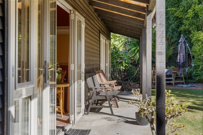 Photo of property in 8 Rata Street, Waikanae, 5036