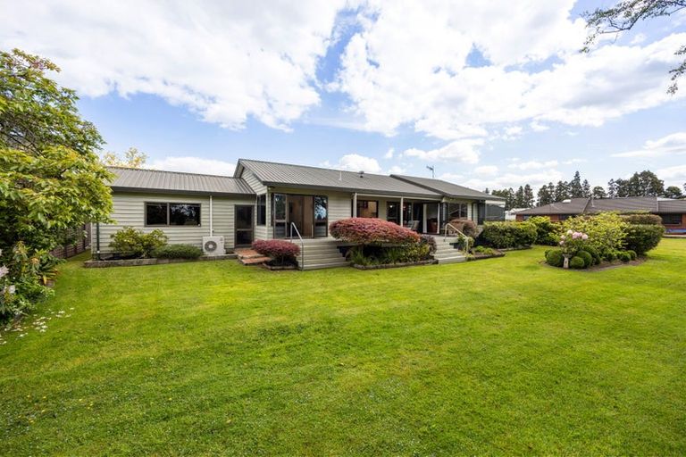 Photo of property in 8 Rimmington Drive, Hamilton Lake, Hamilton, 3204