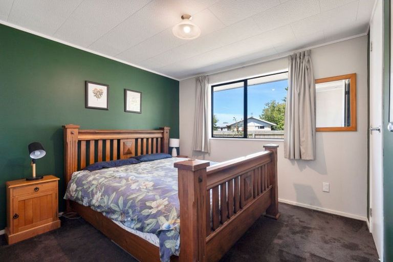 Photo of property in 34 Kowhai Street, Tokomaru, Palmerston North, 4474