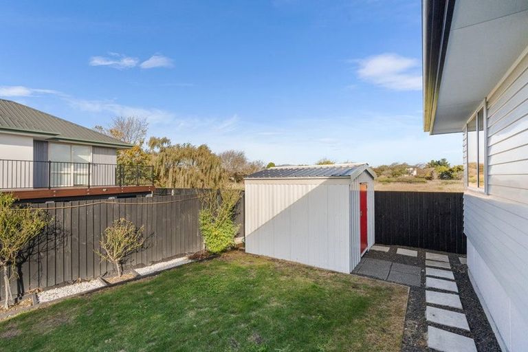 Photo of property in 10 Brightstone Crescent, Aranui, Christchurch, 8061
