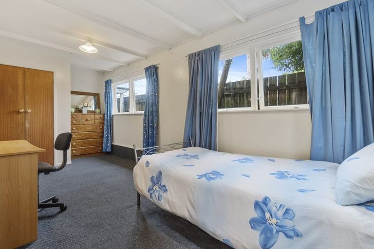 Photo of property in 2/5 Kerswill Place, Pakuranga, Auckland, 2010