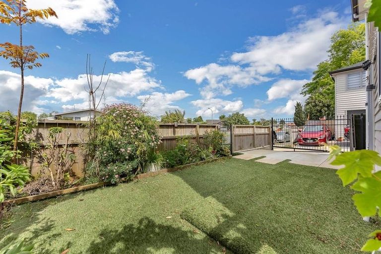 Photo of property in 95d Raglan Street, Mangere East, Auckland, 2024