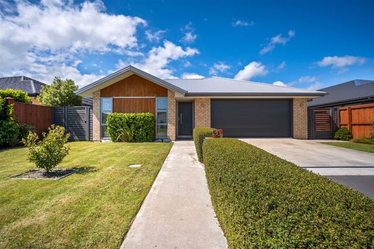 Photo of property in 37 Longcot Drive, Rolleston, 7615