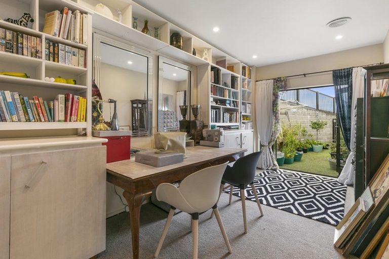 Photo of property in 23 Meadowbank Drive, Belmont, Lower Hutt, 5010
