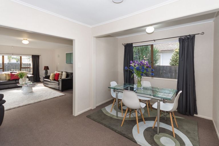 Photo of property in 62 Settlement Road, Papakura, 2110