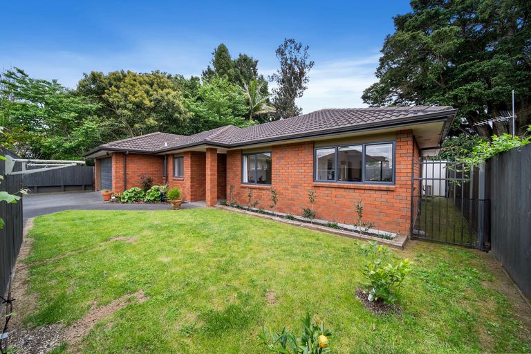 Photo of property in 17a Callis Avenue, Opaheke, Papakura, 2113